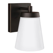 Generation Lighting - 8638601EN3-71 - One Light Outdoor Wall Lantern - Renville - Antique Bronze